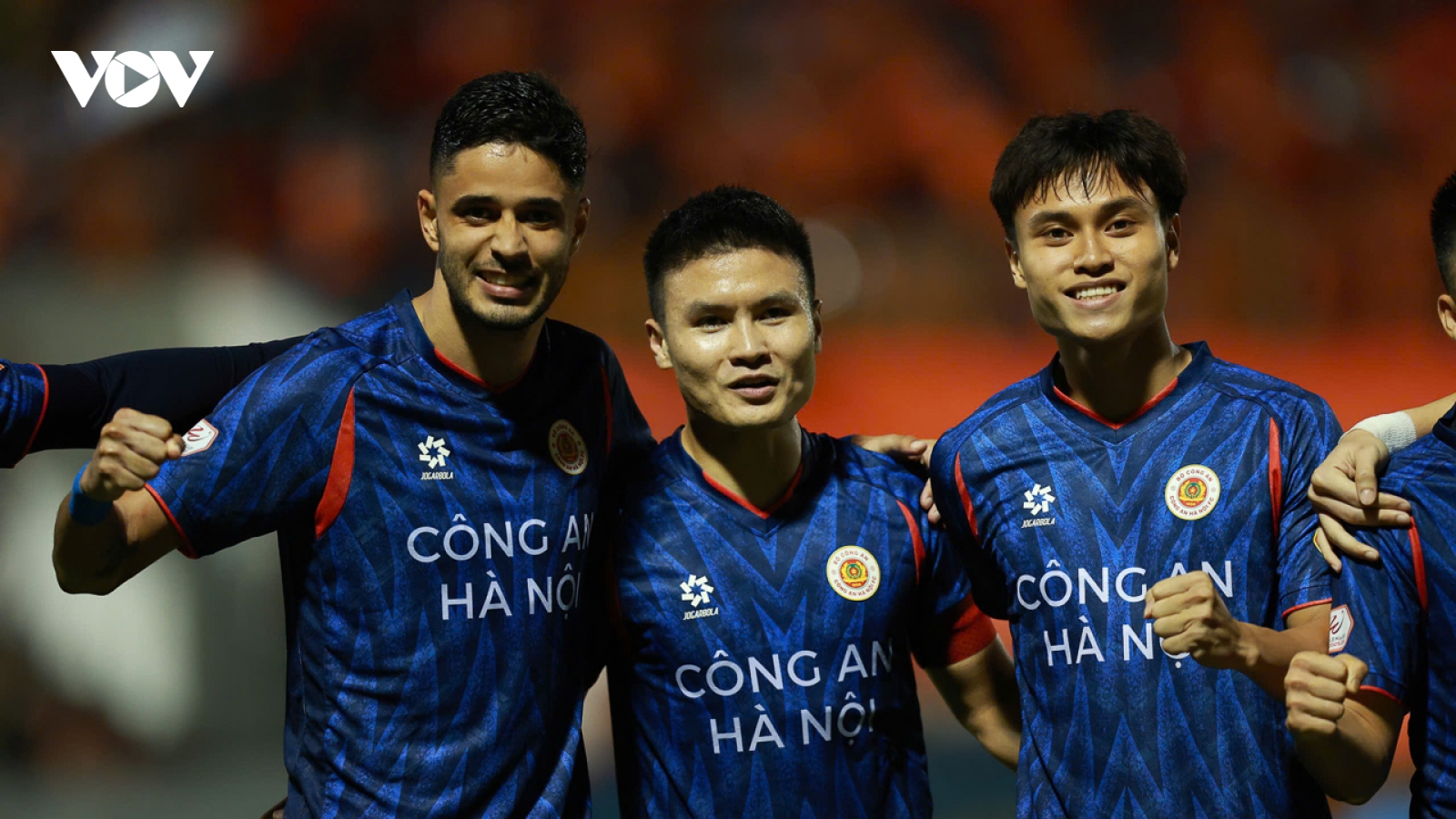 CAHN rộng cửa trên đường đua vô địch V-League