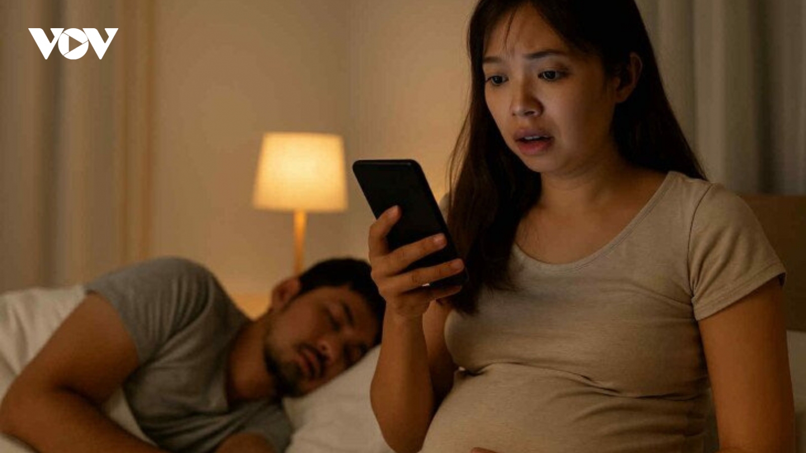 Mang thai con thứ 2, vợ chết lặng khi phát hiện chồng tìm niềm vui trên app hẹn hò