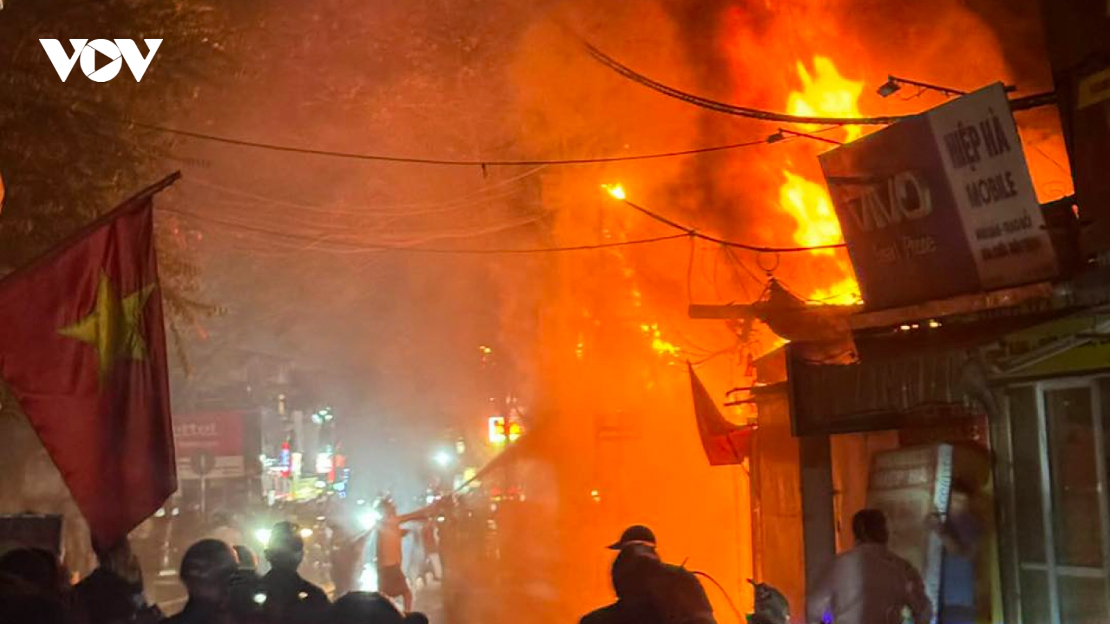 Liên tiếp xảy ra 2 vụ cháy trong đêm 19/3 ở Hà Nội