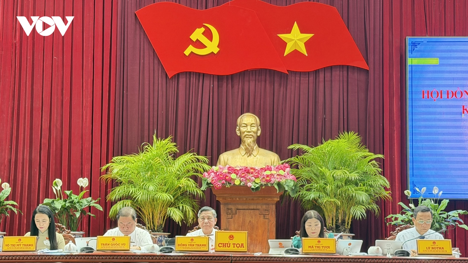 Hội đồng nhân dân thành phố Cần Thơ khóa XI xem xét, quyết định công tác nhân sự