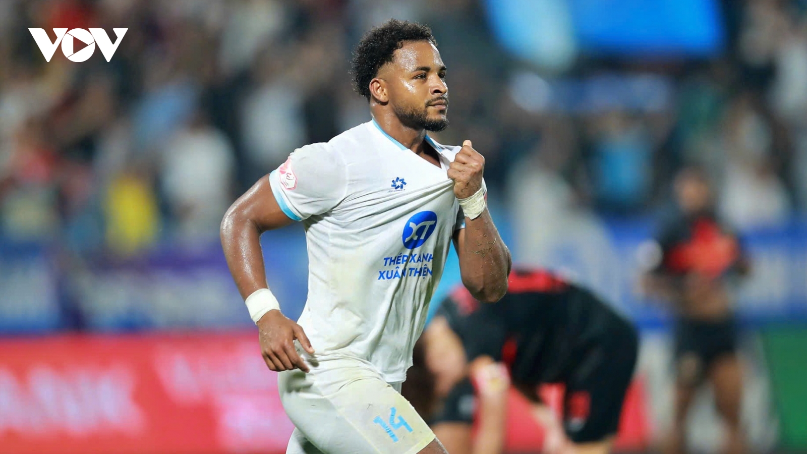 CLB Nam Định còn nguyên cơ hội giành… "cú ăn ba"