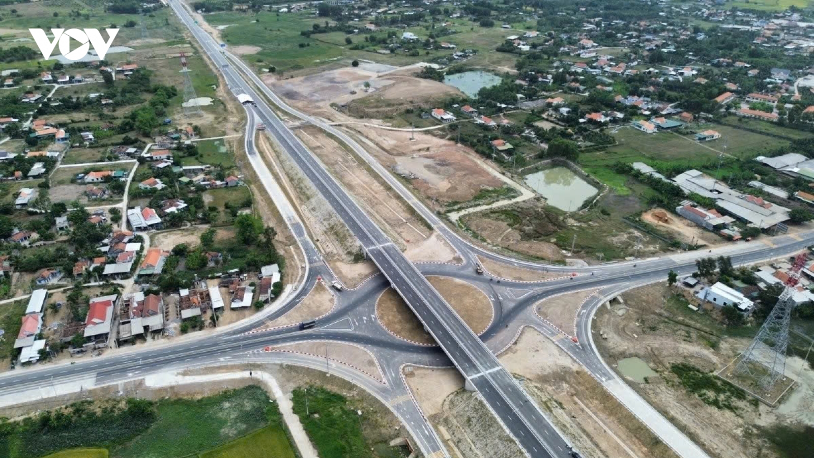 "Chốt” mốc đưa cao tốc Chí Thạnh - Vân Phong vào khai thác trước 15/4