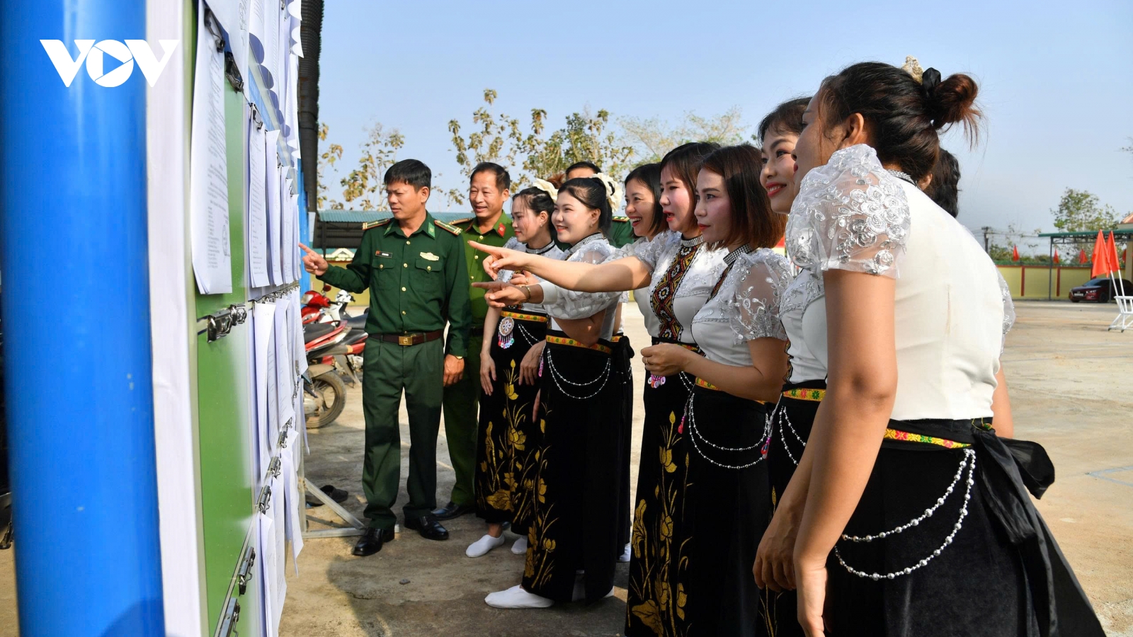 Cử tri vùng biên Đắk Lắk mong được chăm lo phát triển đời sống