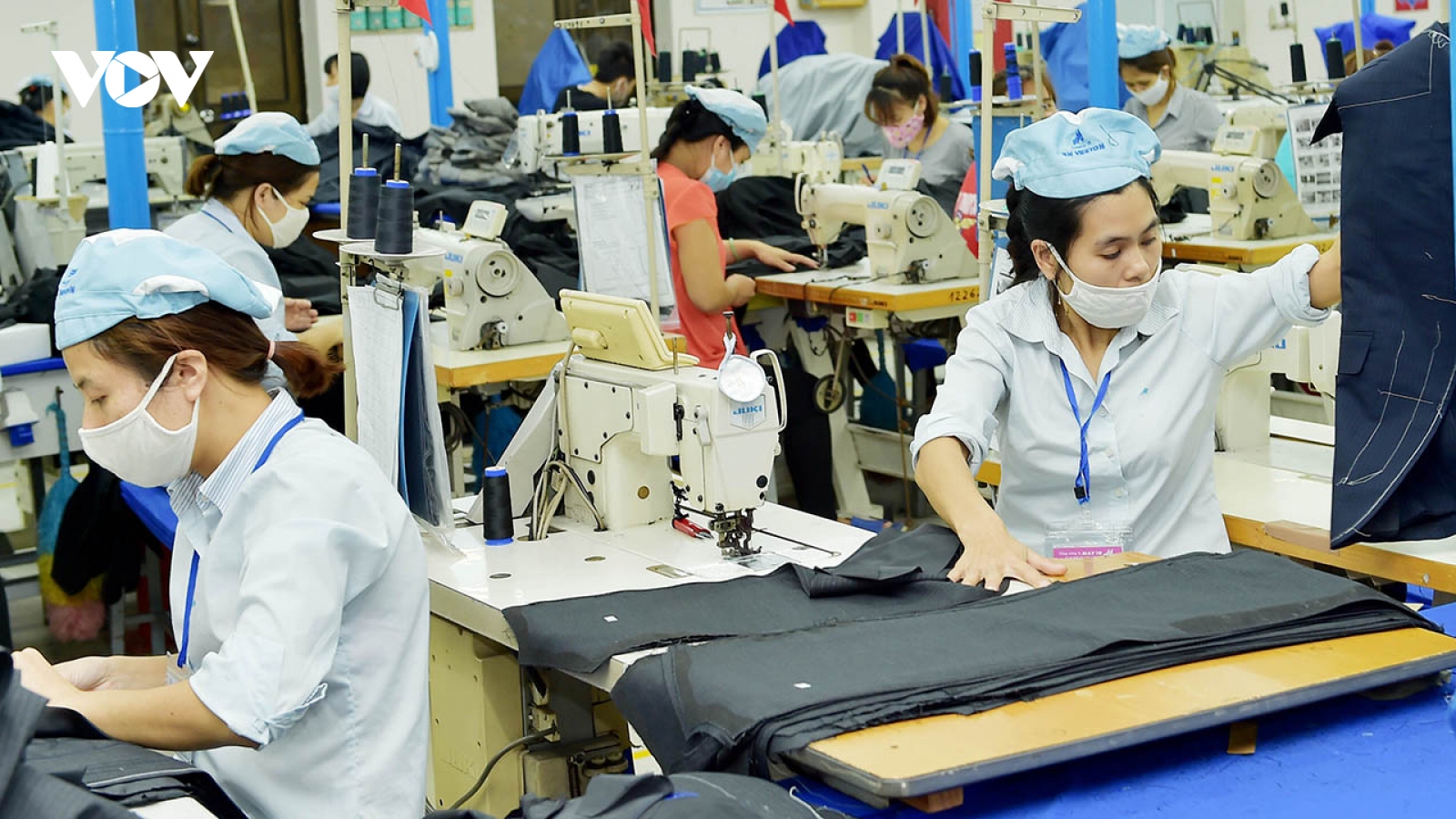 FDI lập đỉnh 5 năm: Vì sao Việt Nam vẫn hút vốn giữa biến động toàn cầu?