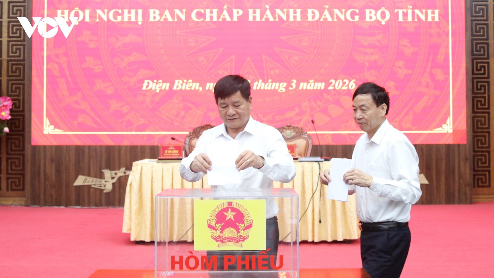 Giới thiệu ông Lê Văn Lương tái cử Chủ tịch UBND Điện Biên với số phiếu tuyệt đối