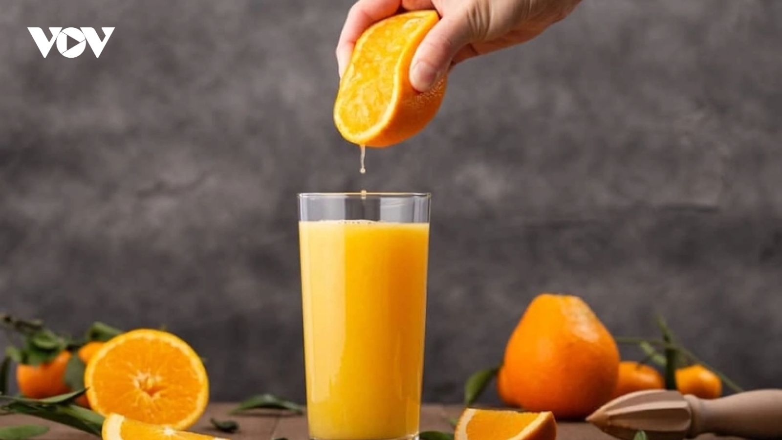 Nước cam cực bổ nhưng uống không đúng cách lại gây hại