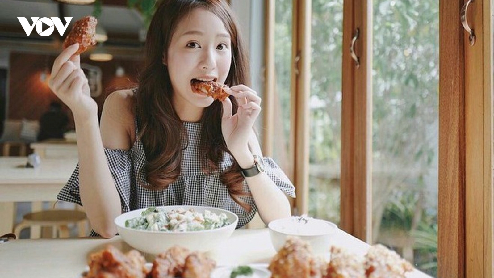 Ngỡ ngàng 5 thói quen ăn uống tưởng tốt cho sức khỏe lại khiến tuổi thọ sụt giảm