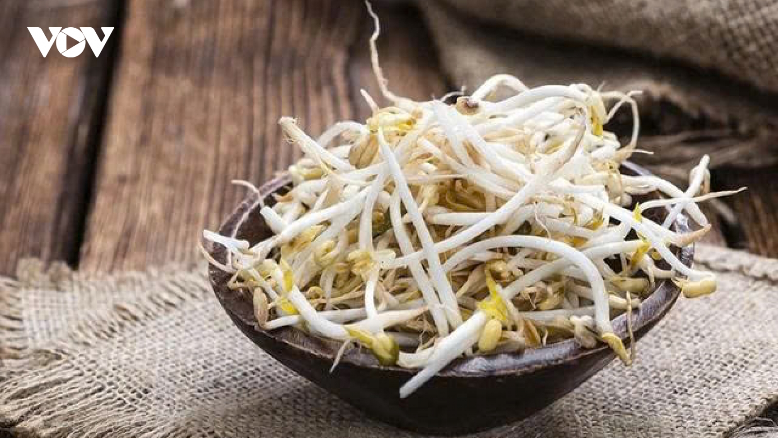 Giá đỗ - món ăn quen thuộc có thực sự giúp tăng cường sinh lý?