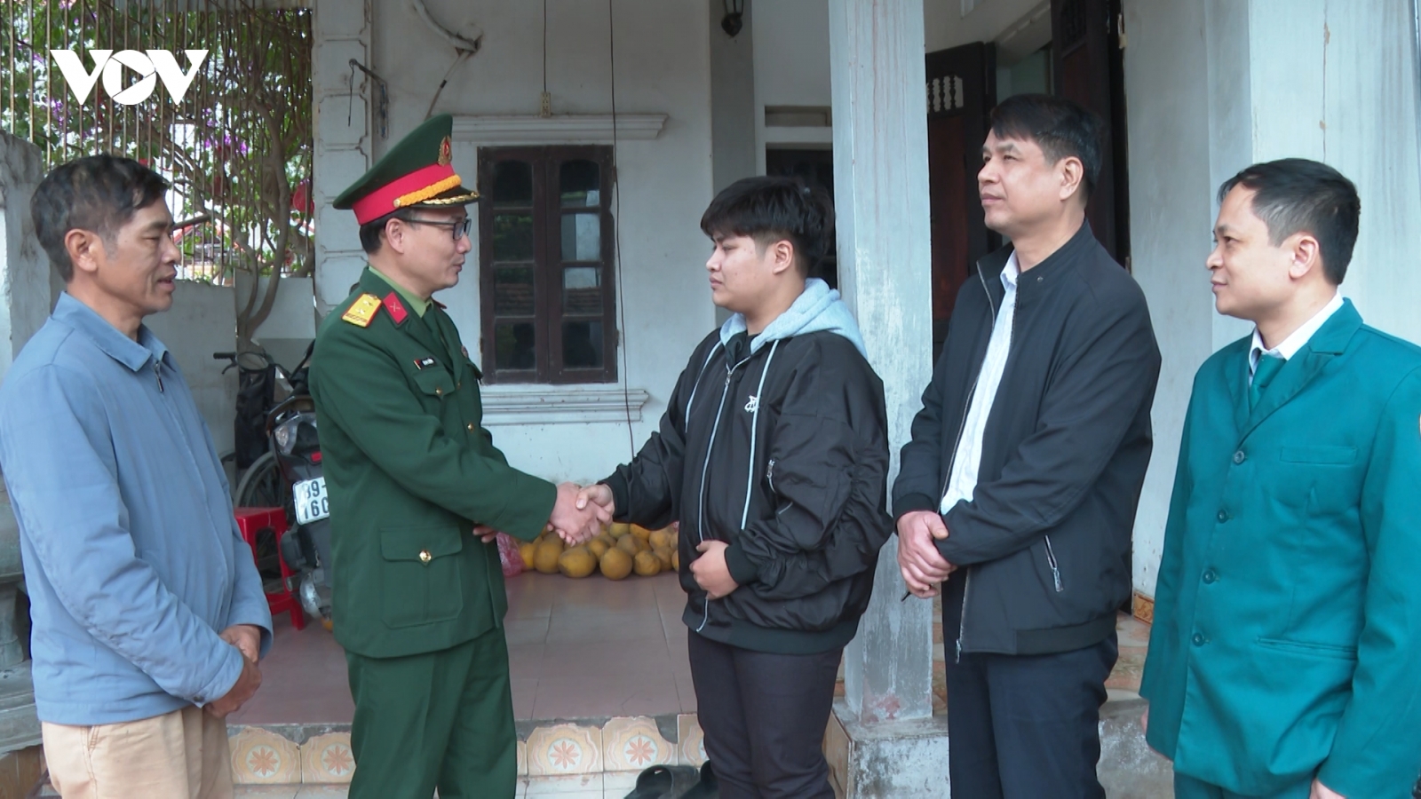 Nam sinh bảo lưu kết quả Đại học, viết tiếp ước mơ trong màu xanh áo lính