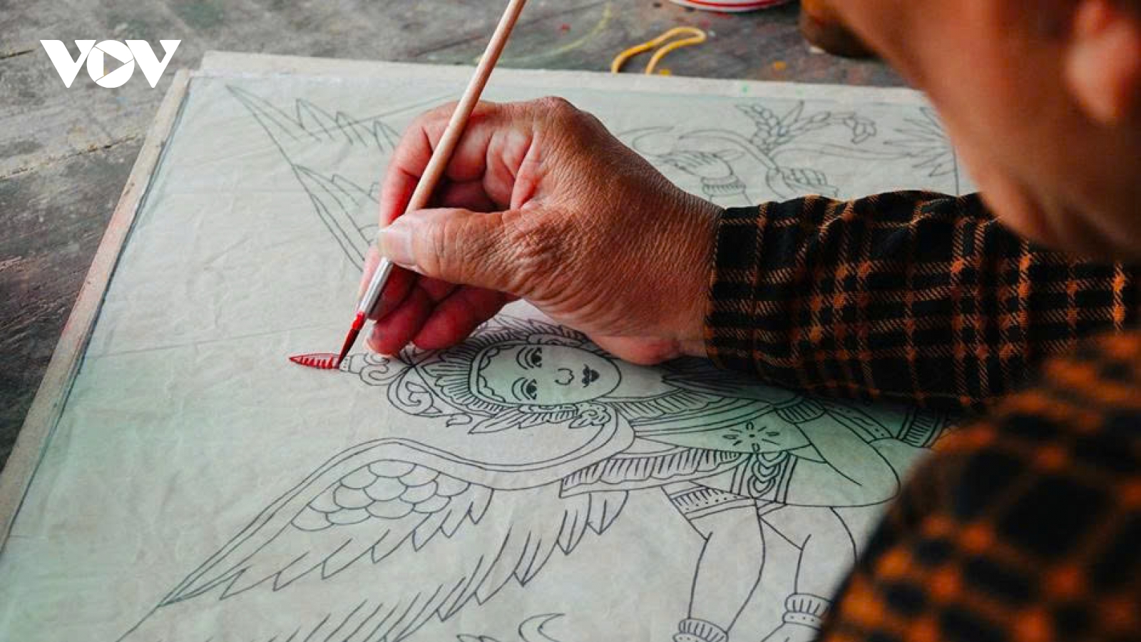 Tranh kiếng Khmer “Sóc Sờ Bai”: Nơi hồn xưa được gìn giữ qua từng nét vẽ