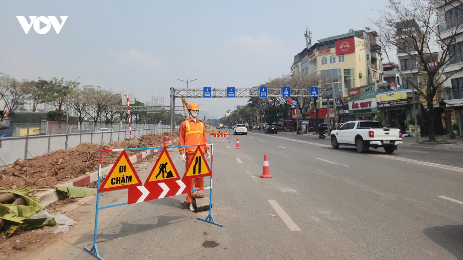 Hà Nội rào chắn hàng loạt tuyến phố, người dân cần lưu ý lộ trình di chuyển