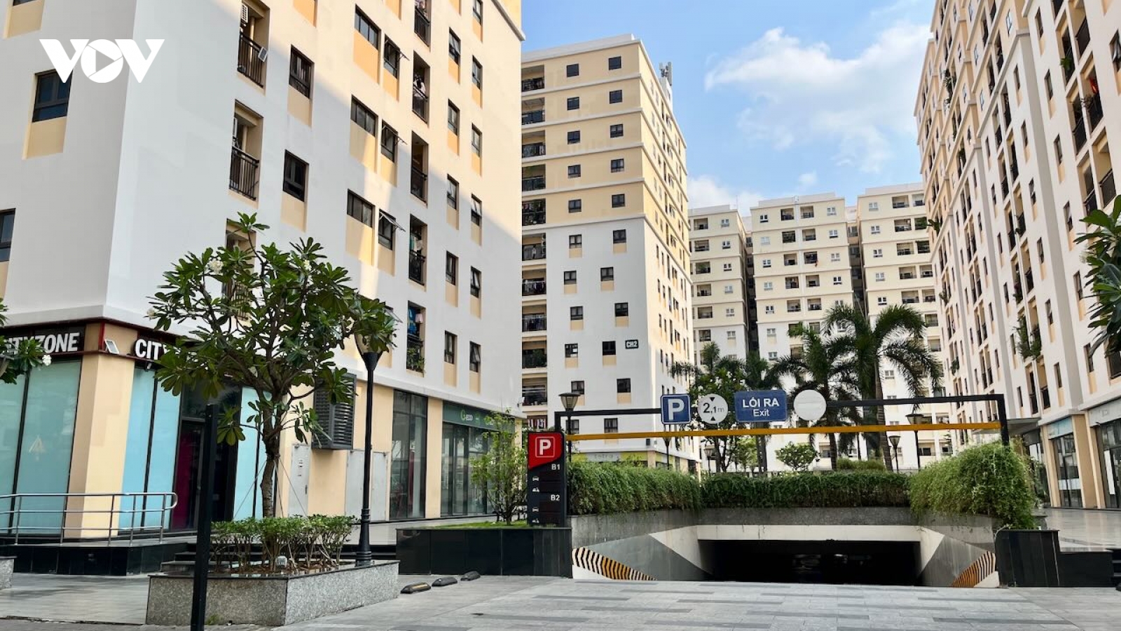 Chung cư ở TP.HCM bán chỗ đậu xe ô tô giá 500 triệu đồng, UBND phường vào cuộc
