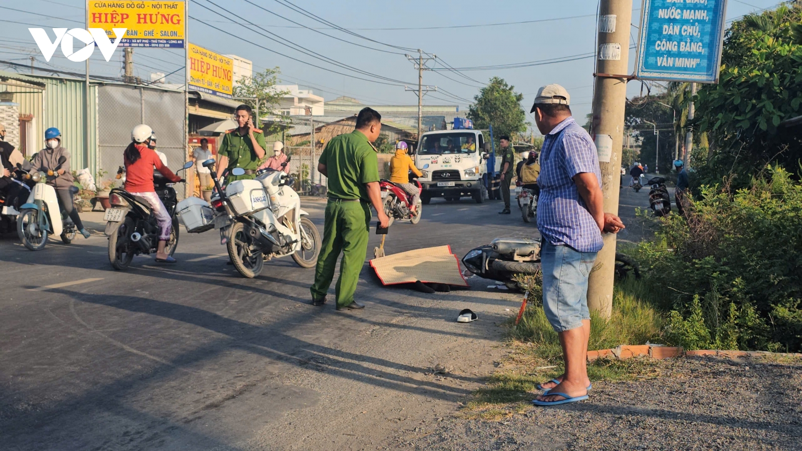 Tai nạn trên quốc lộ 62, nam thanh niên tử vong