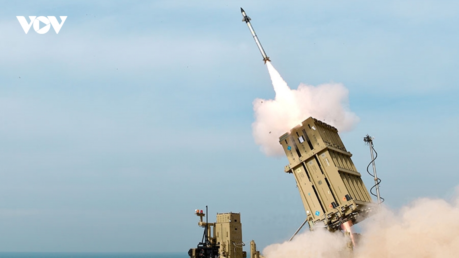 Phòng không Mỹ và Israel lộ điểm yếu chiến lược trước đòn tập kích của Iran