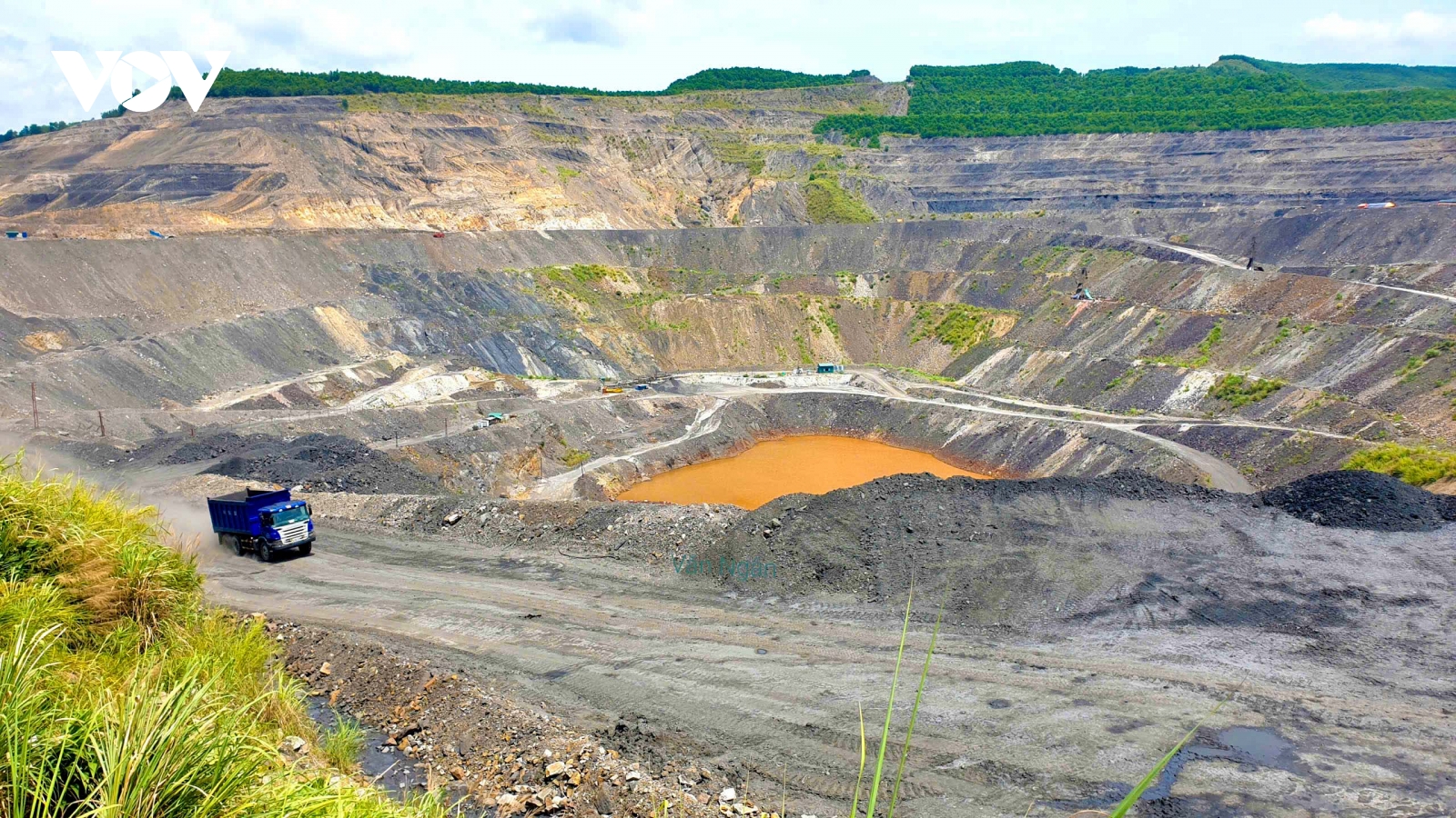 Tài nguyên khoáng sản là tài sản công hay thuộc sở hữu toàn dân?