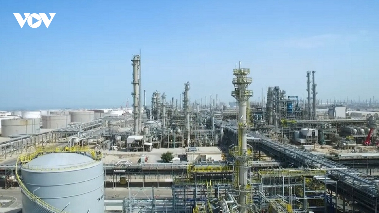 Chiến sự Trung Đông: Iran tấn công nhà máy lọc dầu Kuwait và các nước Vùng Vịnh