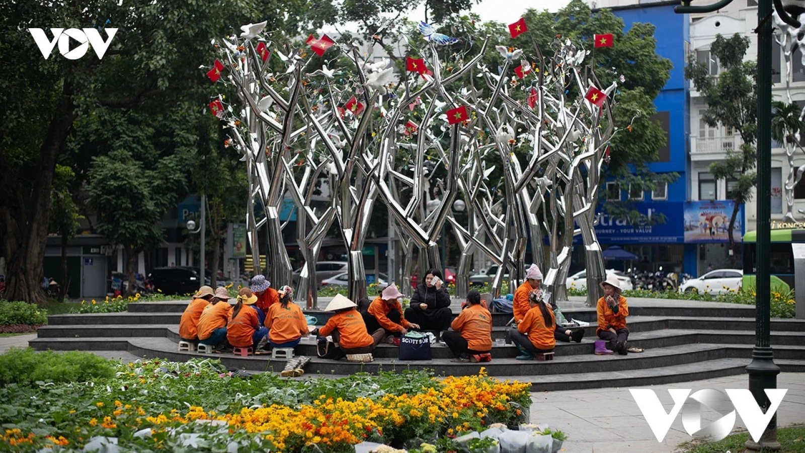 Những người phụ nữ bình dị trên phố