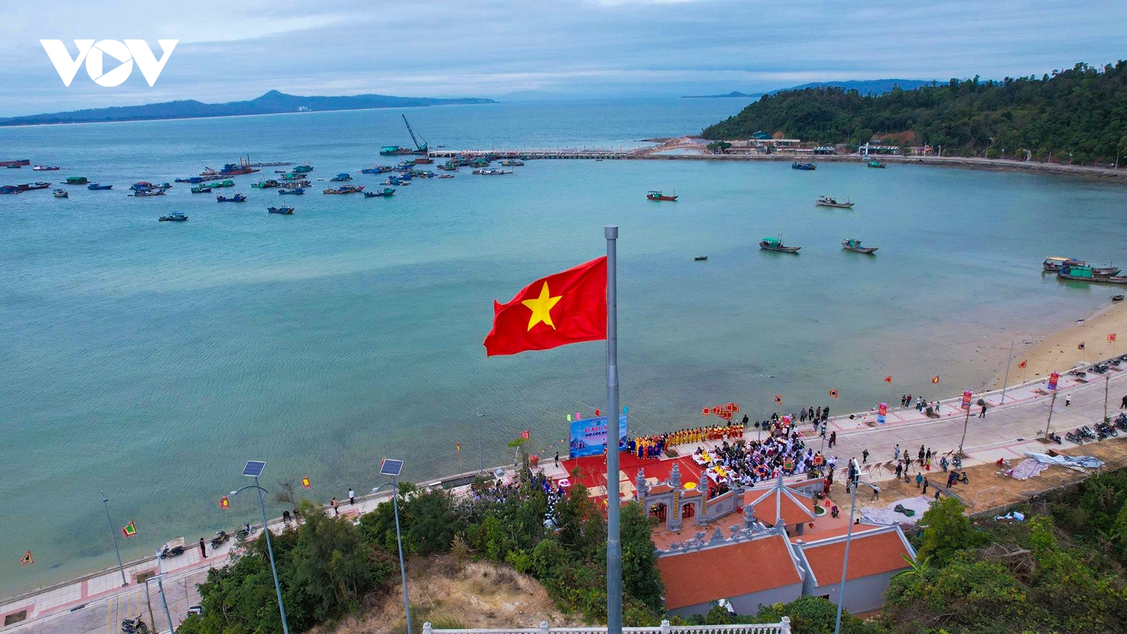 Cô Tô rộn ràng Lễ hội Mở cửa biển