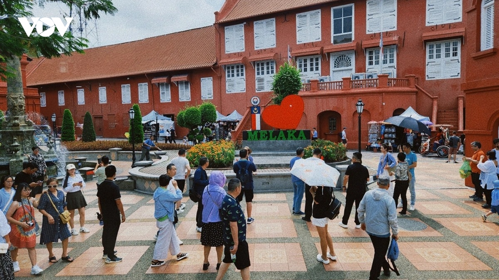 Malaysia tranh thủ đón dòng khách chuyển hướng từ Trung Đông