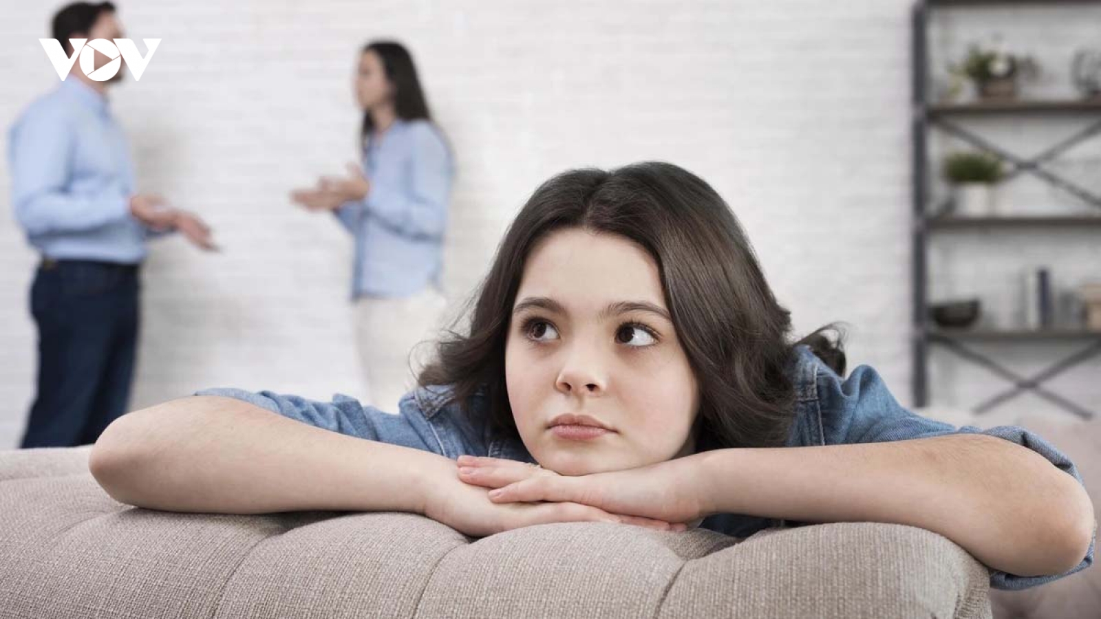 Không được chồng yêu thương chỉ vì là người đến sau?