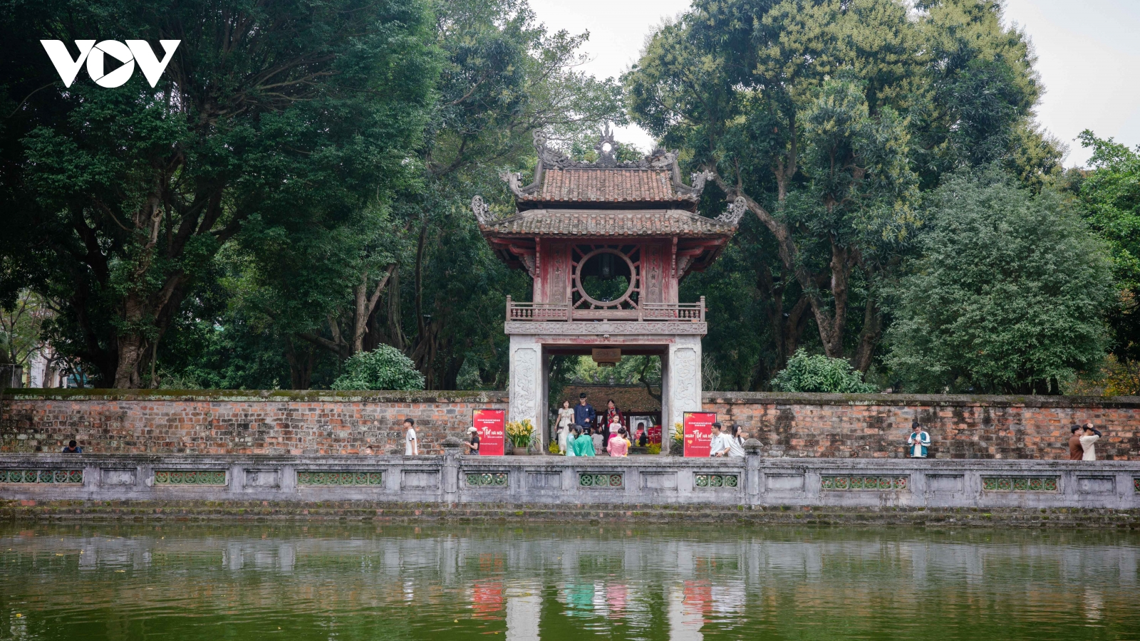 Từ Văn Miếu mùa Xuân, Ngày thơ Hà Nội 2026 gửi khát vọng ra biển lớn