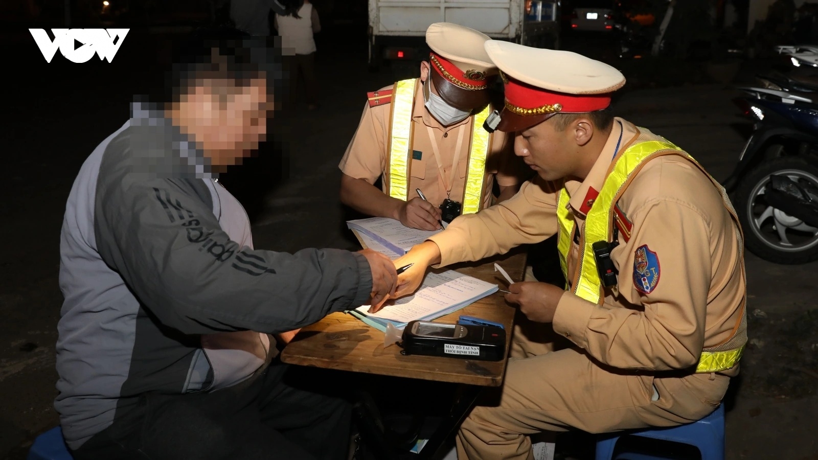 Bãi bỏ Nghị định 100, cơ quan chức năng xử lý vi phạm giao thông như thế nào?