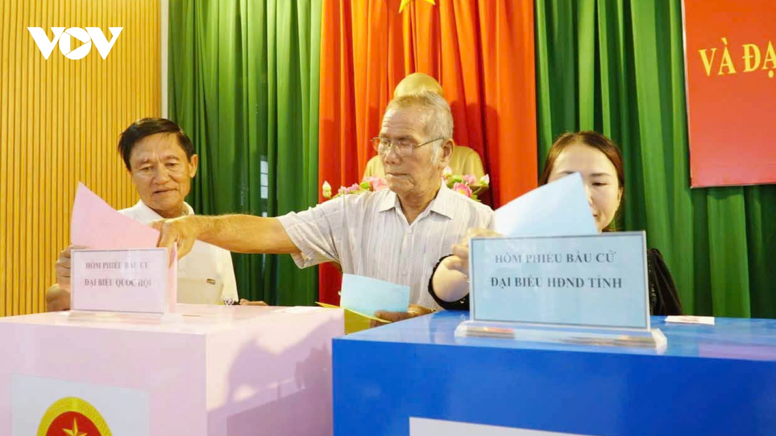 Ngư dân Gia Lai tạm gác chuyến biển, nô nức trong ngày hội bầu cử