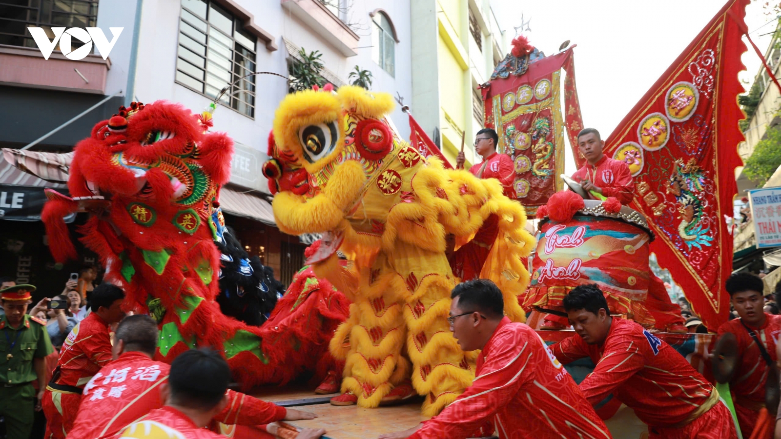 1.200 diễn viên, đoàn lân sư rồng biểu diễn tại lễ hội Nguyên tiêu TP.HCM