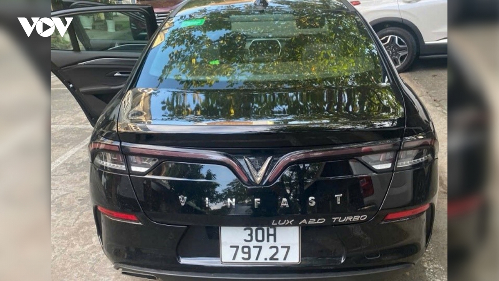Nóng 24h: Tìm người từng giao dịch xe biển số 30H-797.27 để phục vụ điều tra