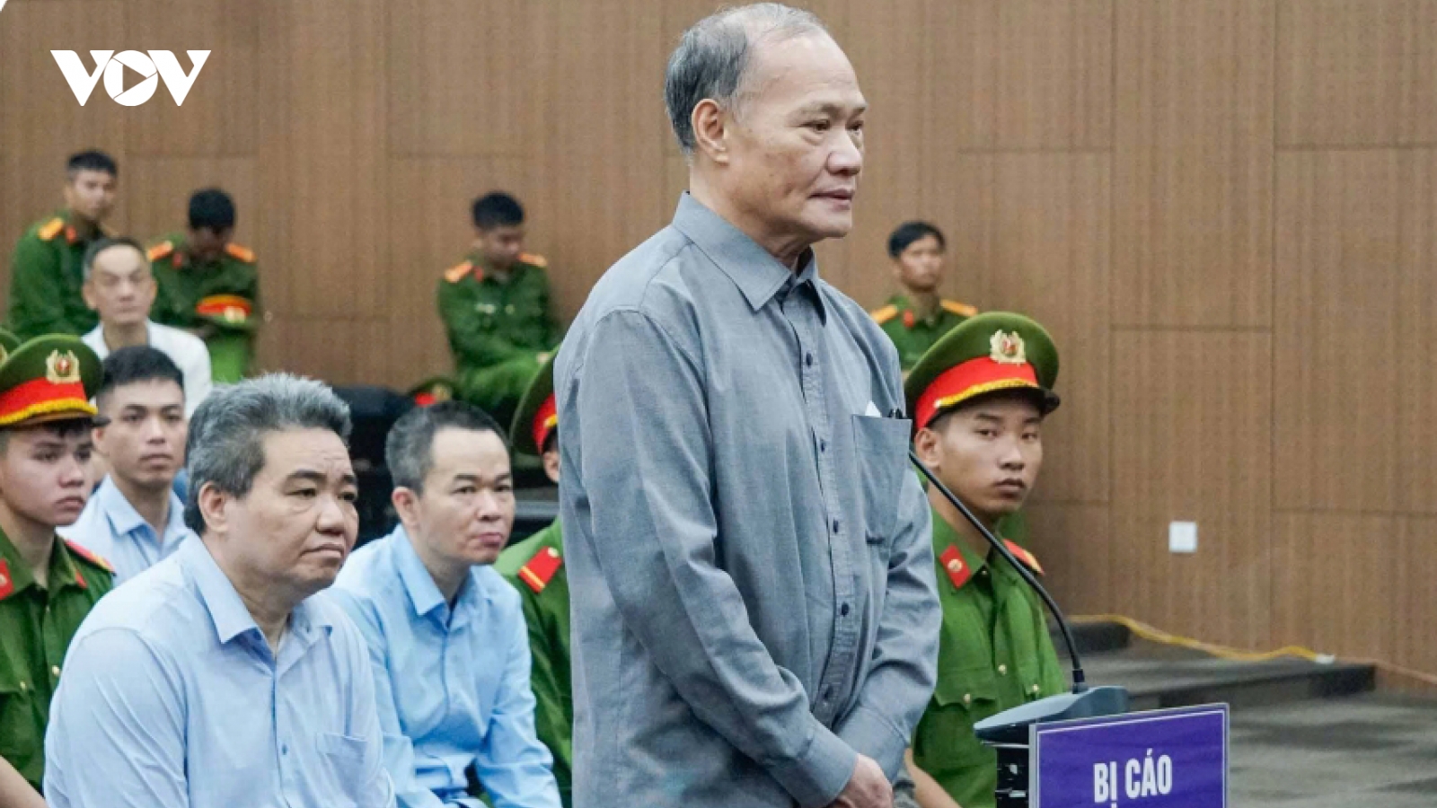 Nóng 24h ngày 31/3: Cựu cục phó nhận hối lộ bị xét xử vắng mặt