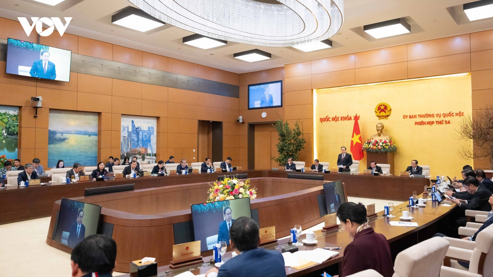 Ủy ban Thường vụ Quốc hội cho ý kiến về nhiều nội dung quan trọng
