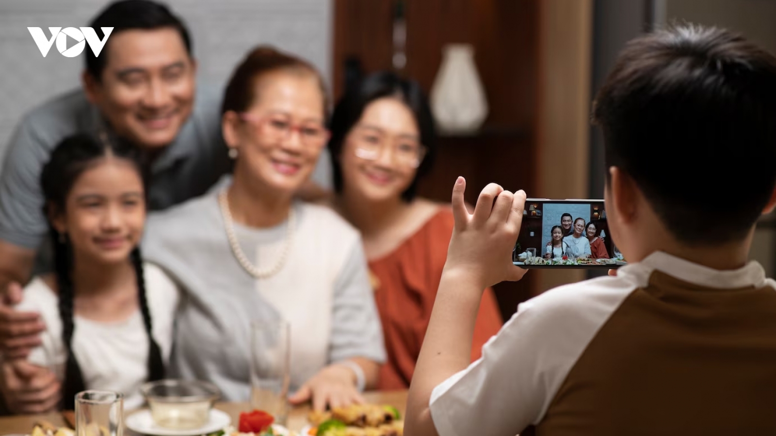 Có hai con, tôi cảm thấy mệt mỏi vì vợ thường giận dỗi vô cớ sau 7 năm chung sống