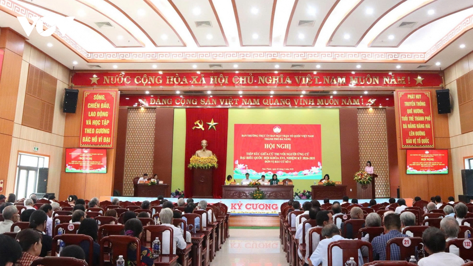 Ứng cử viên Quốc hội cam kết giám sát cơ chế đặc thù cho Đà Nẵng