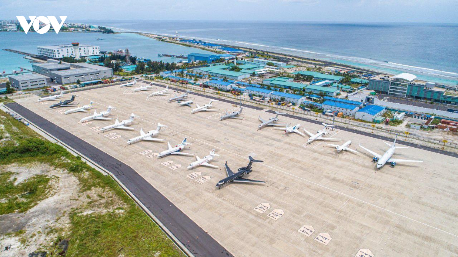 Khách du lịch bằng máy bay riêng tăng mạnh ở Maldives