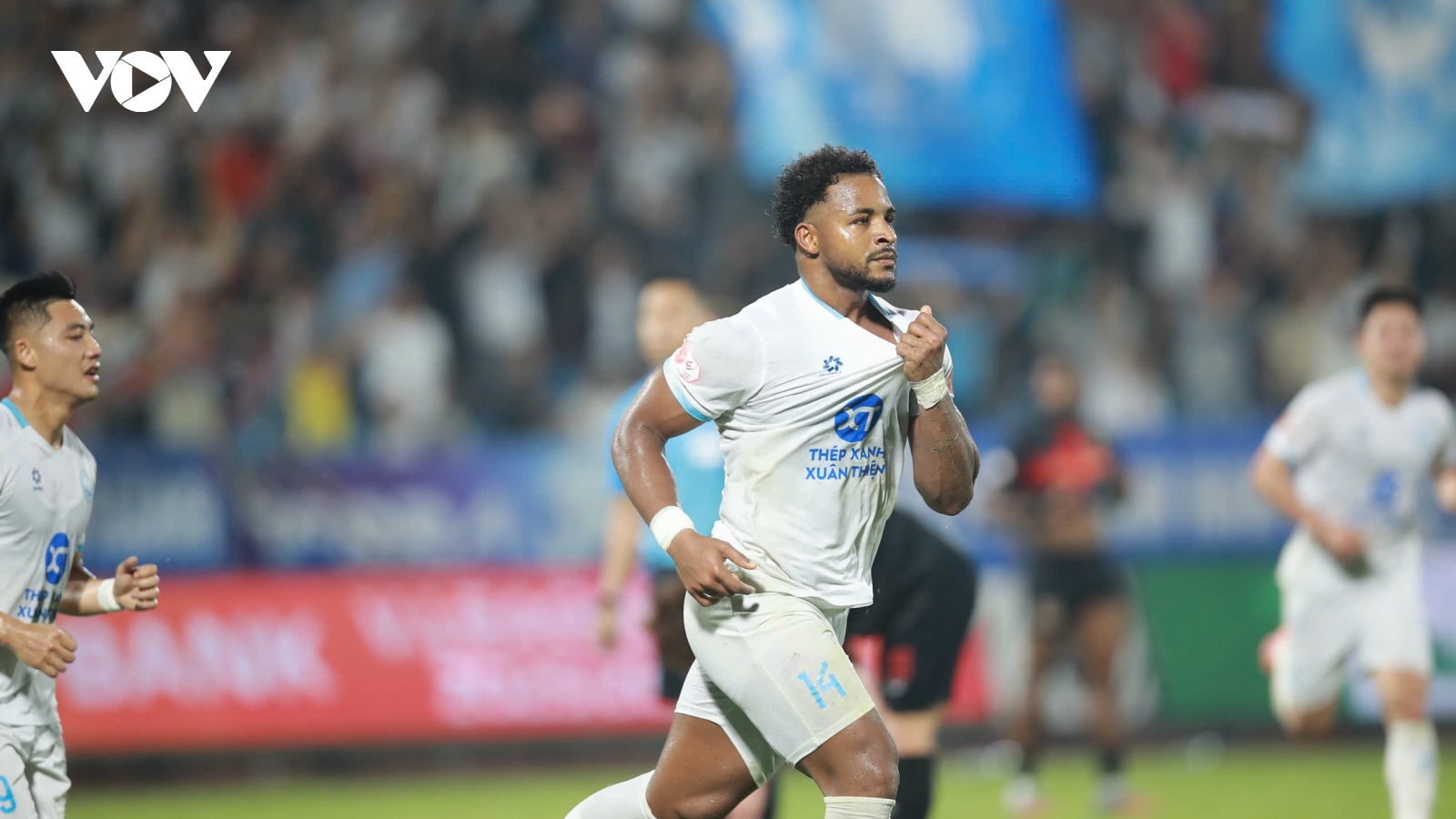 Kết quả V-League hôm nay 1/3: Xuân Son ghi bàn giúp Nam Định thắng Ninh Bình