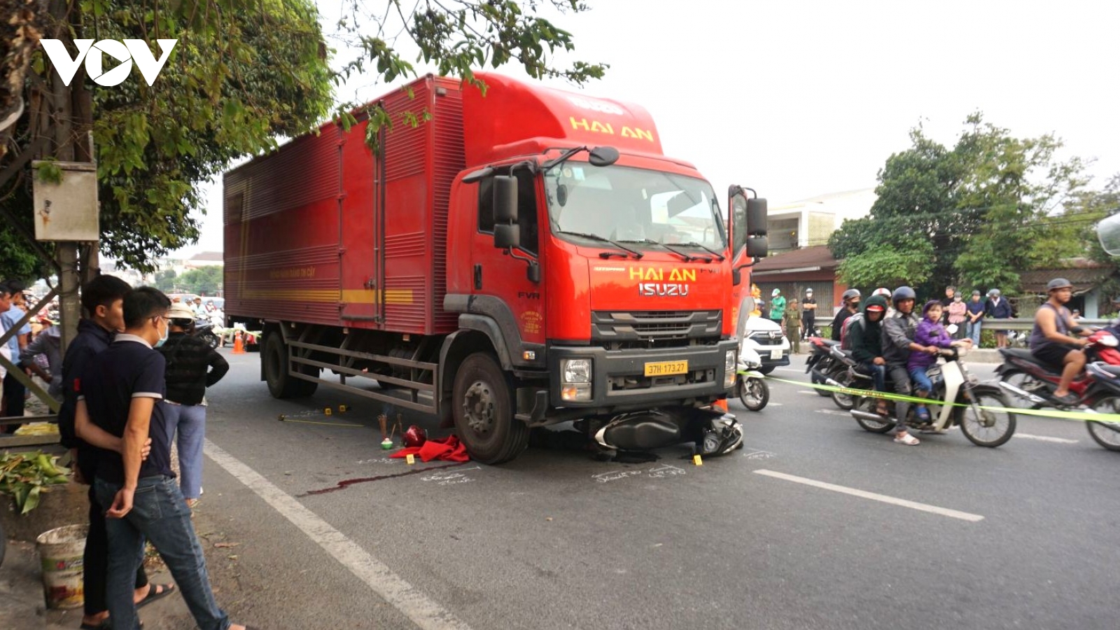 Tai nạn giao thông giữa mô tô và mô tô ở Huế khiến một người tử vong