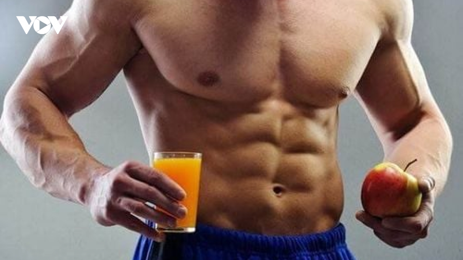 Ăn thế nào để vừa lên cơ vừa xuống mỡ? 5 nguyên tắc nhiều người tập gym chưa biết