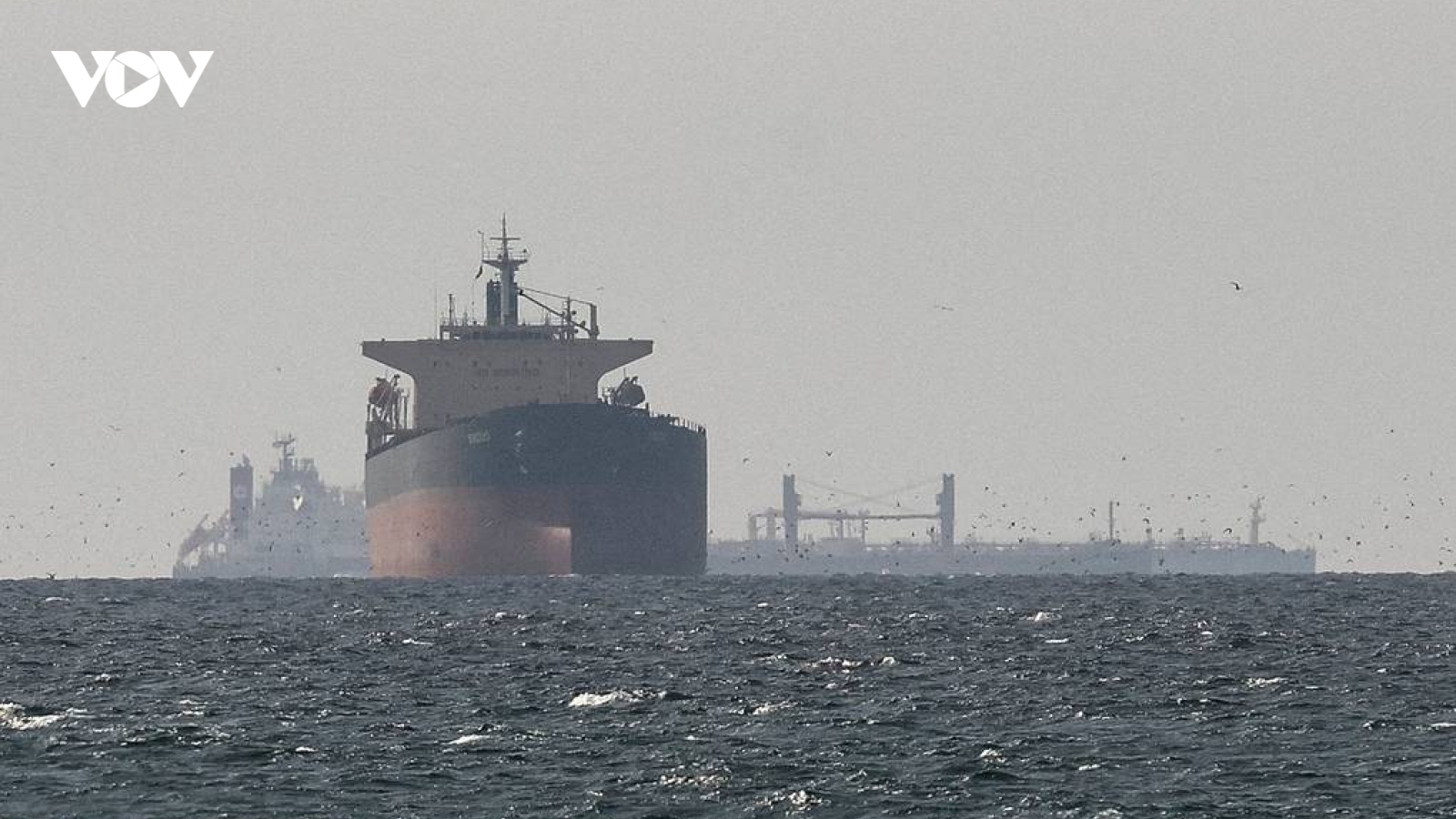 Iran nêu điều kiện để tàu thuyền đi qua eo biển Hormuz