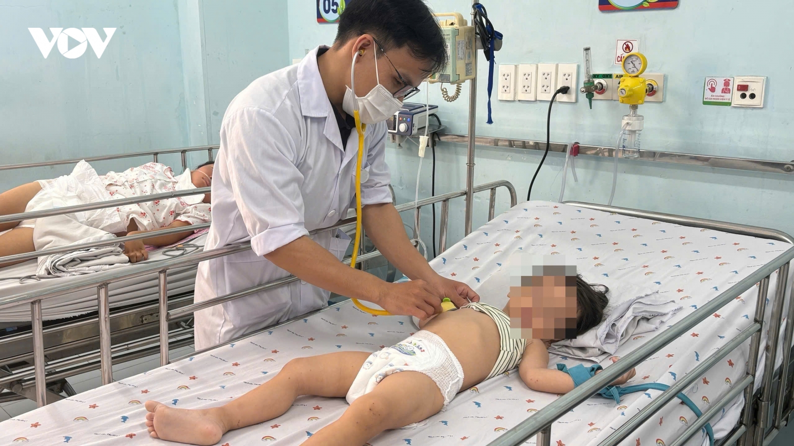 Bệnh tay chân miệng gia tăng, nhiều trẻ nhập viện trong tình trạng nặng tại TP.HCM