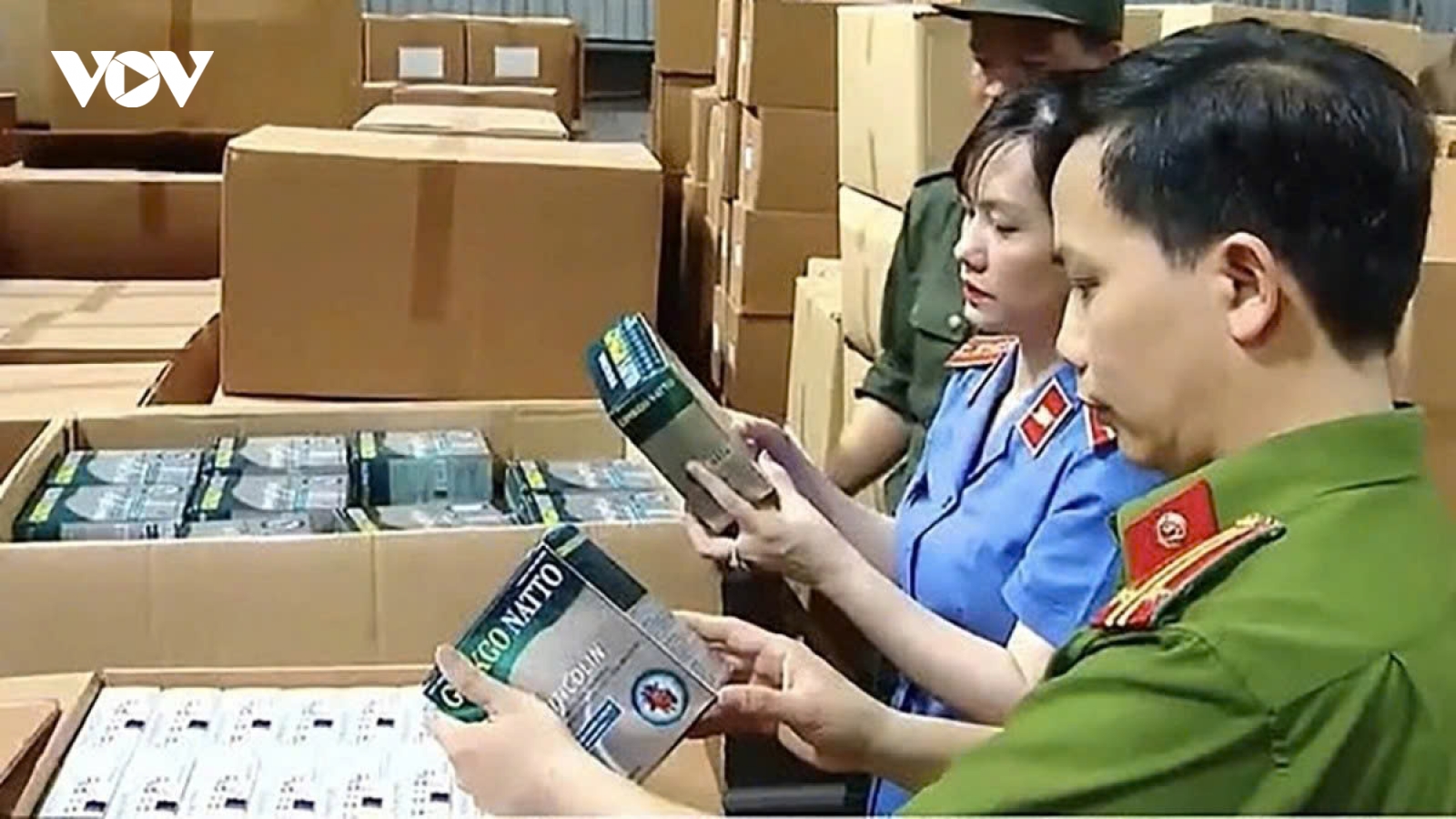 Vụ 100 tấn thực phẩm chức năng giả: Nhóm bị can thu lợi hàng trăm tỷ đồng