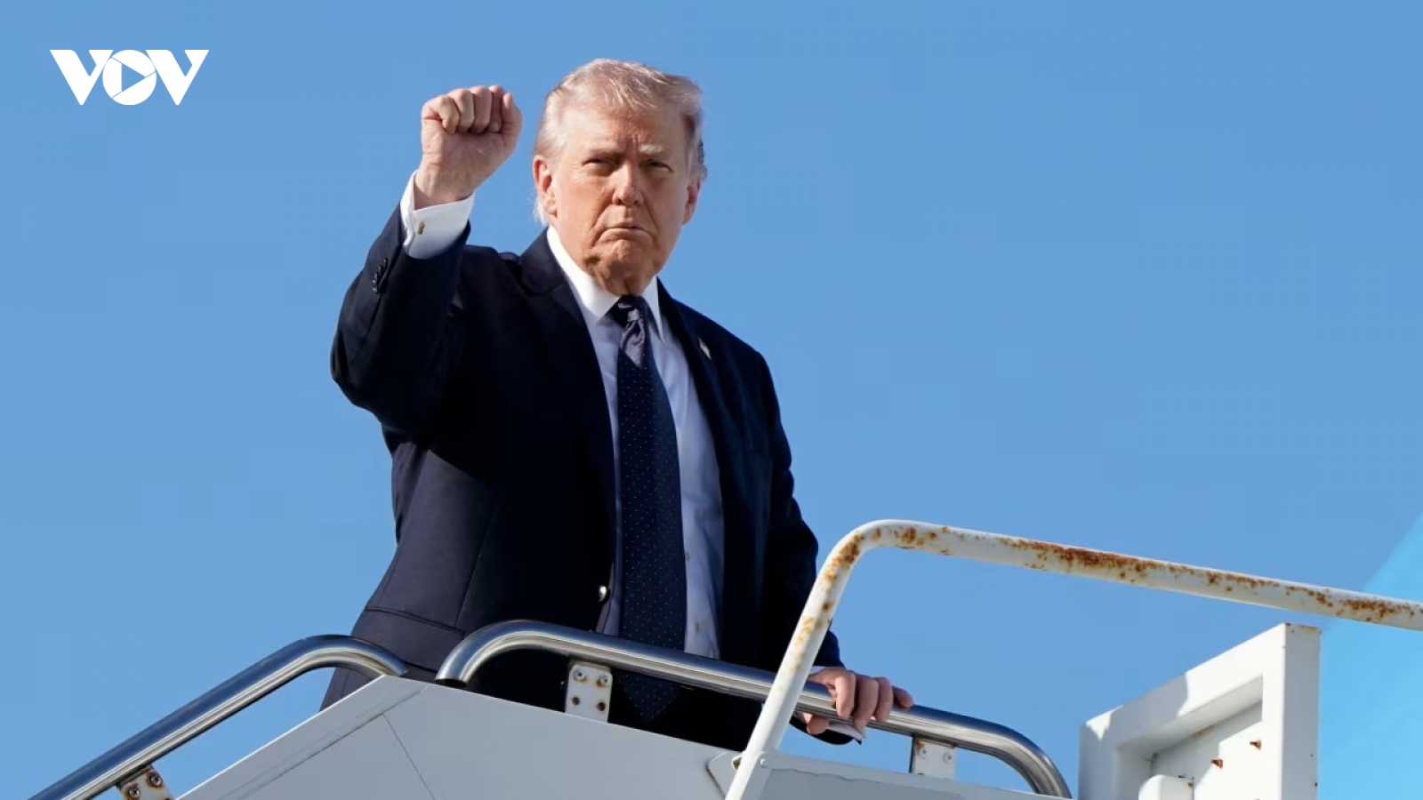 Ông Trump: Đàm phán Iran tập trung vào hạt nhân, Hormuz sẽ tự động mở trở lại