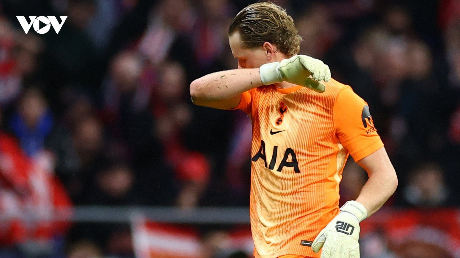 Thủ môn Tottenham tạo nên sự kiện hy hữu ở Cúp C1 châu Âu