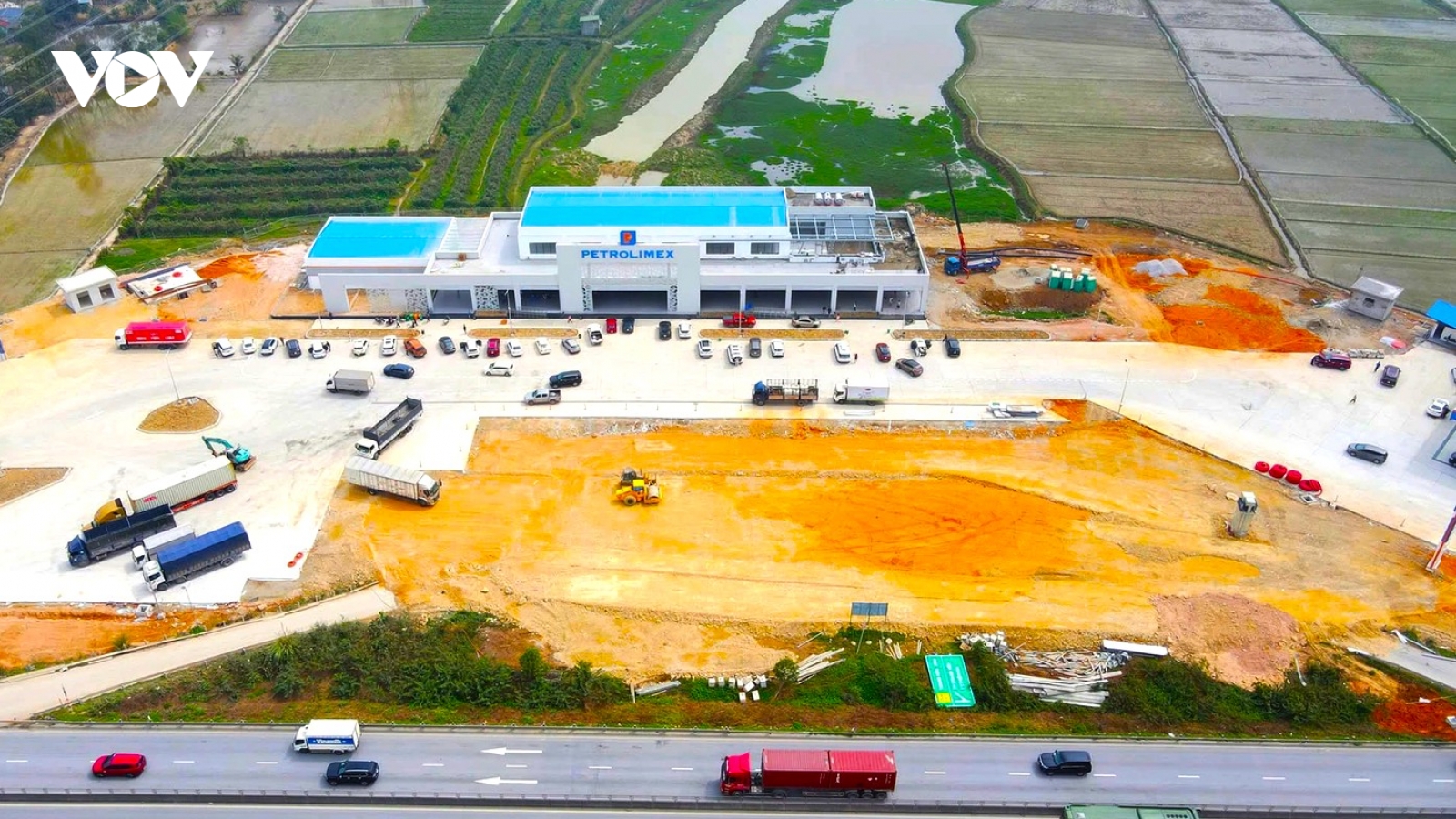 Hoàn thành trạm dừng nghỉ cao tốc Bắc - Nam là điều kiện để triển khai thu phí