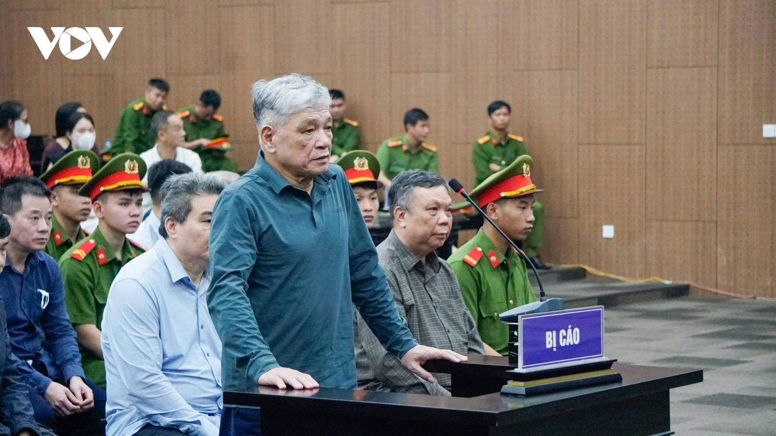 Cựu quyền Cục trưởng Trần Tố Nghị khai về 10 tỷ đồng "đặt trước cửa nhà"