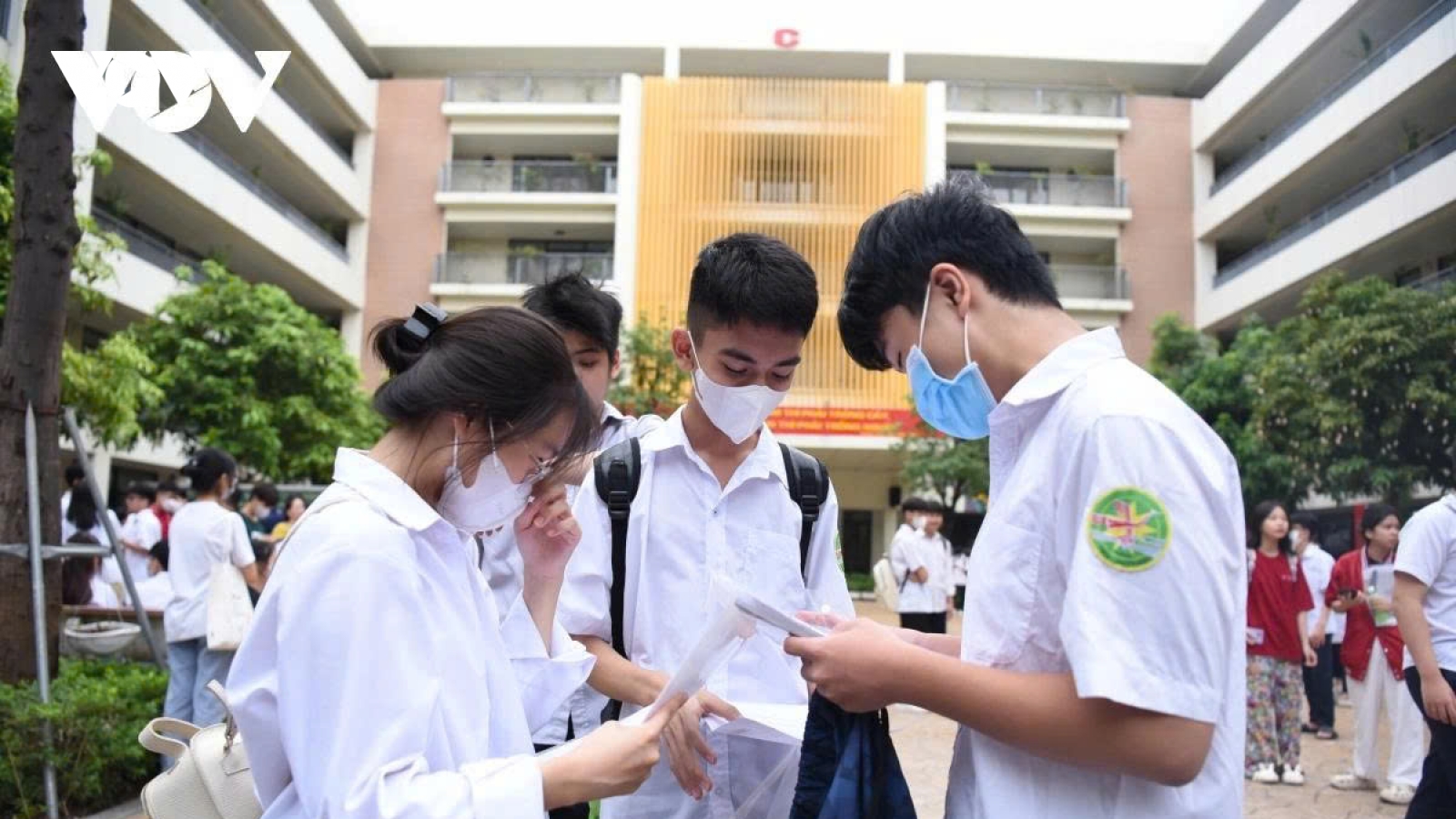 Bỏ chia khu vực tuyển sinh lớp 10 ở Hà Nội: Cơ hội rộng mở hay áp lực gia tăng?