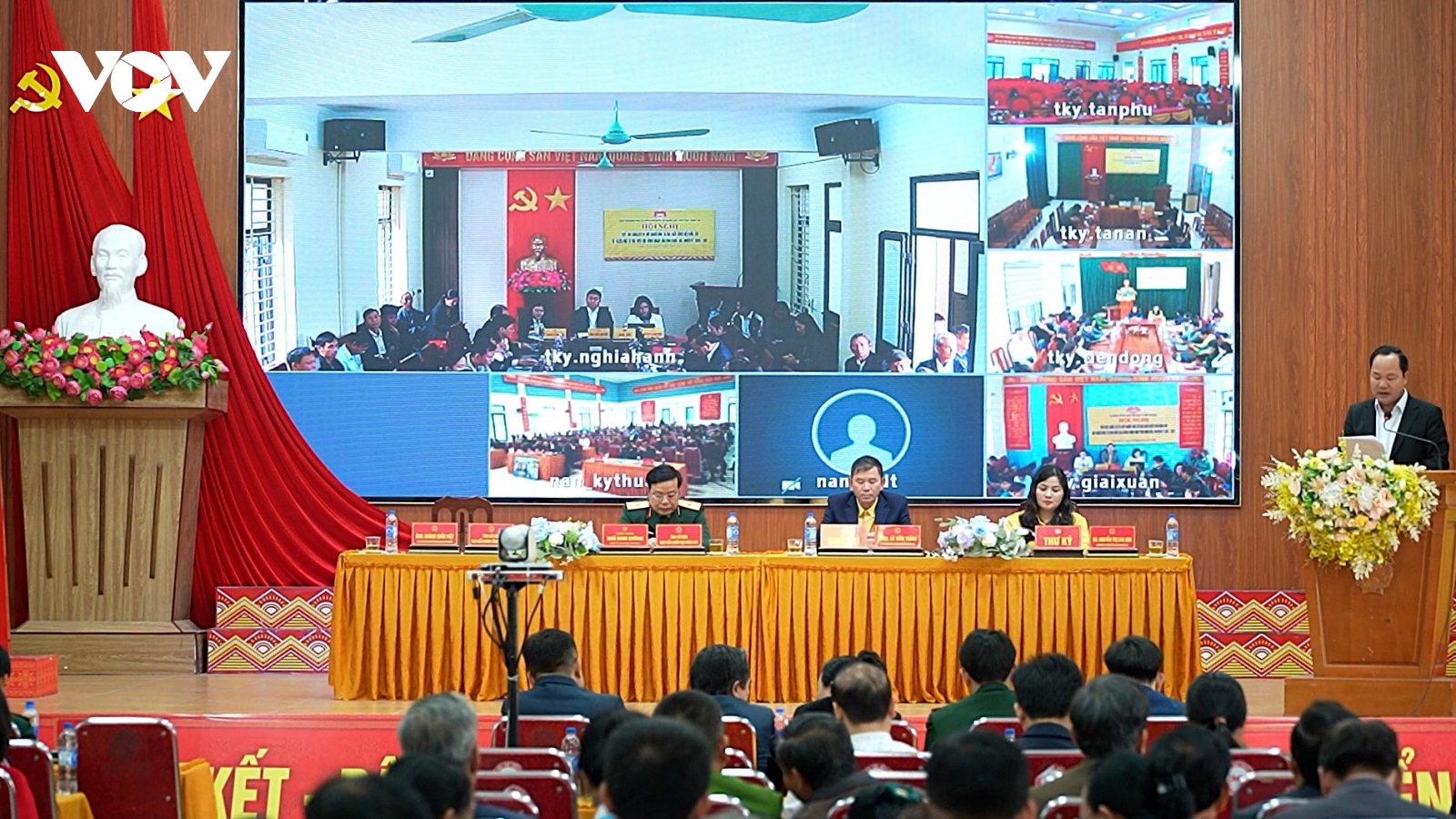 Tiếp xúc cử tri, lắng nghe từ cơ sở