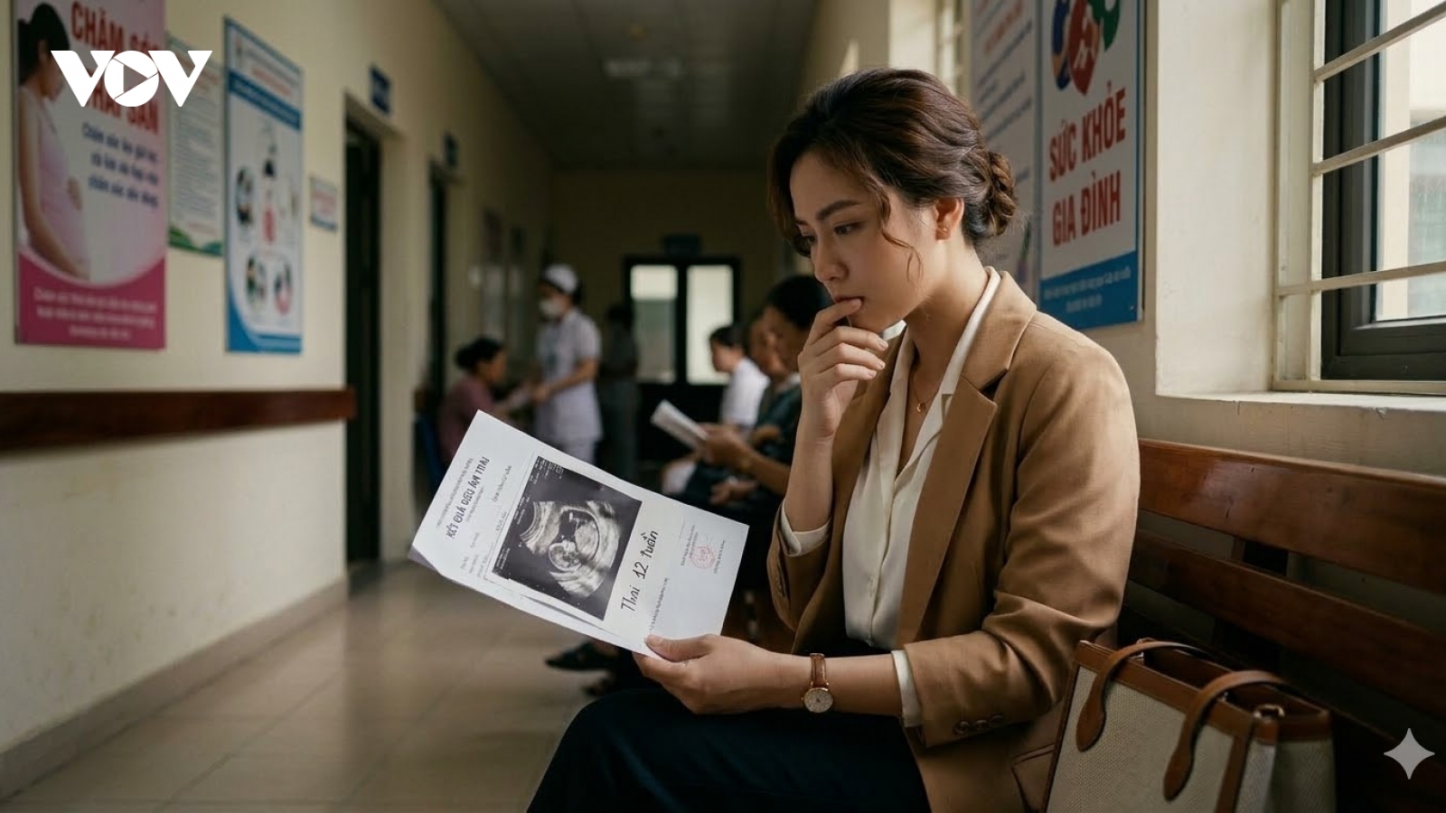 Vừa ly hôn chồng, tôi phát hiện mình có thai gần 3 tháng