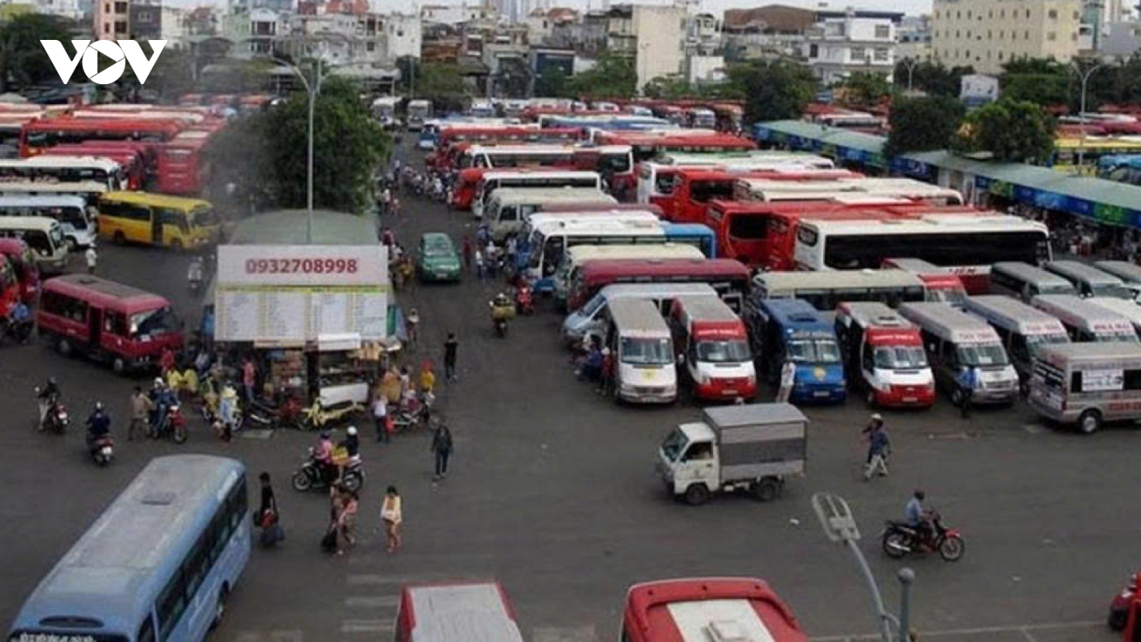 Bộ trưởng Trần Hồng Minh yêu cầu siết giá cước vận tải trước biến động xăng dầu