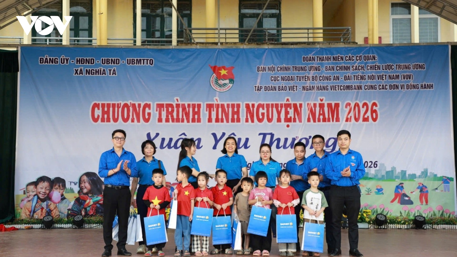 Tuổi trẻ các cơ quan Trung ương mang “Xuân Yêu thương” về Nghĩa Tá