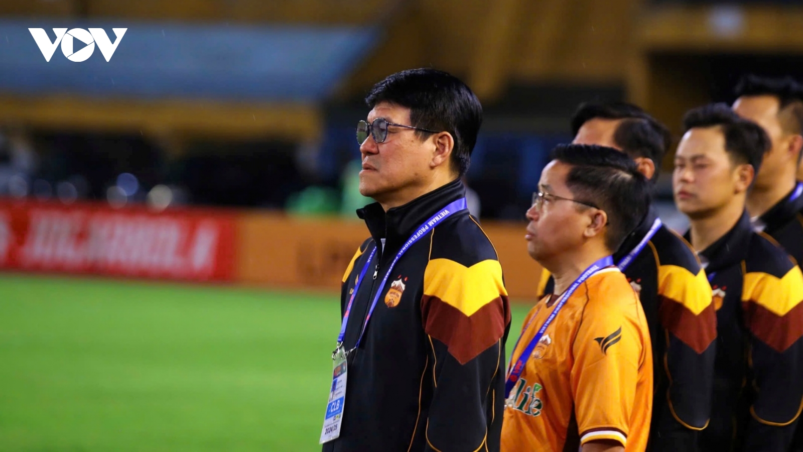 GĐKT Vũ Tiến Thành bất ngờ rời HAGL, ngồi “ghế nóng” CLB Ninh Bình